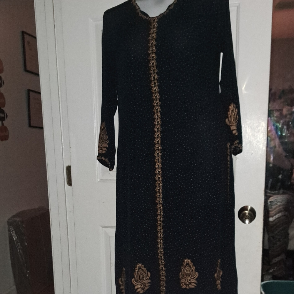 Elegant Black and Gold Embroidered Tunic